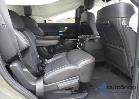 2025 Ford Expedition Tremor из США, поврежденный, VIN 1FMJU1RG5SEA55933